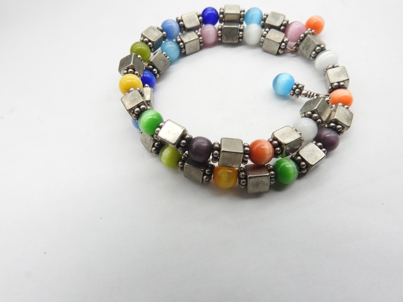Pink White Orange Blue Yellow Purple Glass Cats Eye Memory Wire Bracelet Vintage