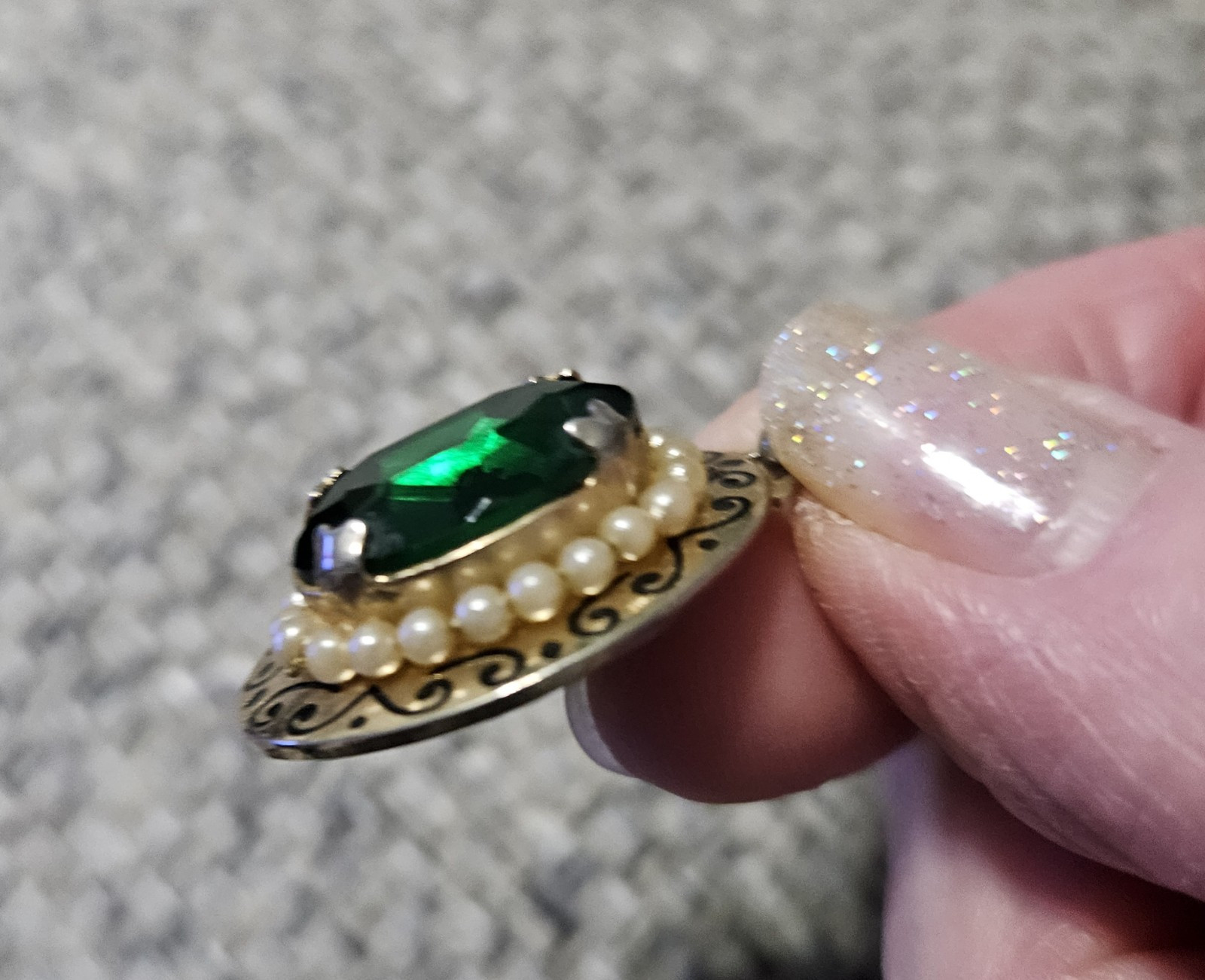 Vintage Emerald Pendant with Pearl Accents On Decorative Gold Tone