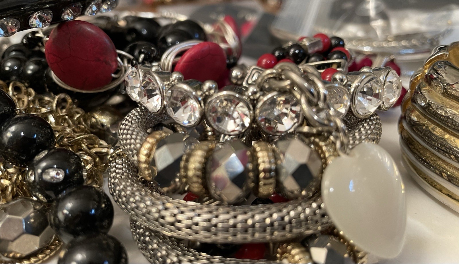 4.6 Lbs Mixed Beaded Jewelry Lot Black Red White Silver Tone Gold Tone Boho Vtg