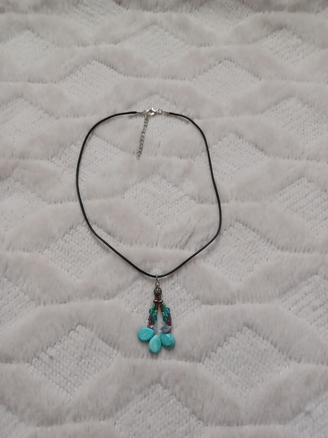 Vintage 90’s Y2K 2000’s Style Necklace Faux Turquoise Drop Pendant Cord Necklace