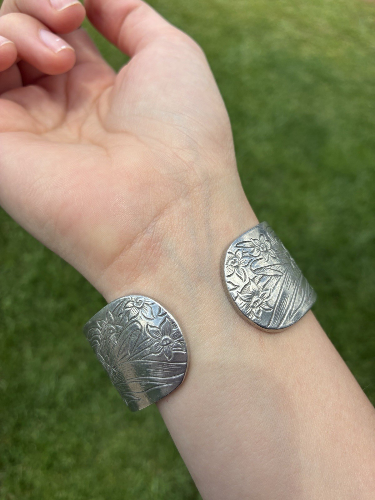 Vintage Salisbury Pewter March Flower Wide Cuff Bracelet Adjustable No Tarnish
