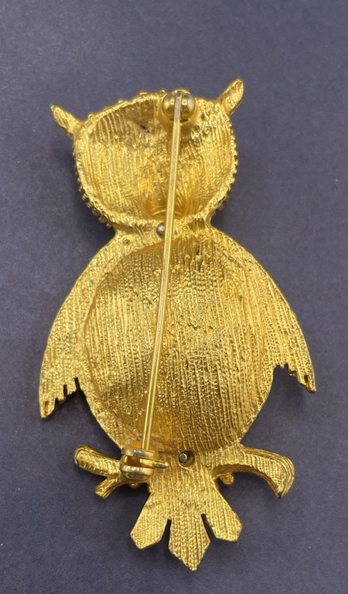 Vintage Whimsical Owl Fancy Brooch Collar Pin Openwork Bird Two Tone