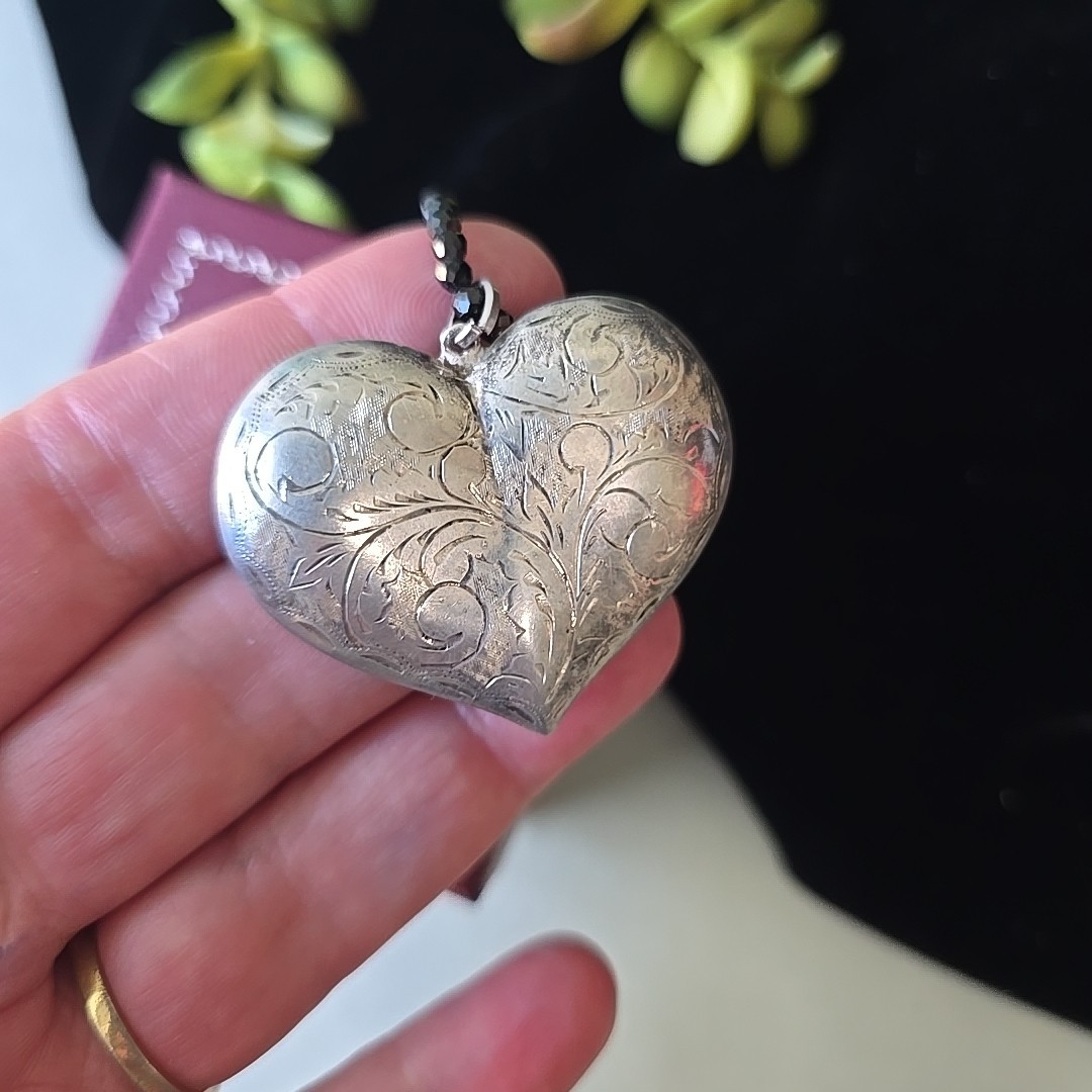 Sterling Silver Puff Heart Pendant Black Glass Sterling Clasp Necklace 18″ L