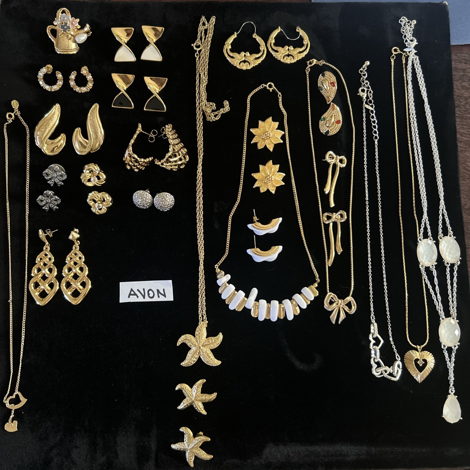 80 Vintage lot jewelry unbranded wearable Trifari Monet Coro Avon Italy Marvella