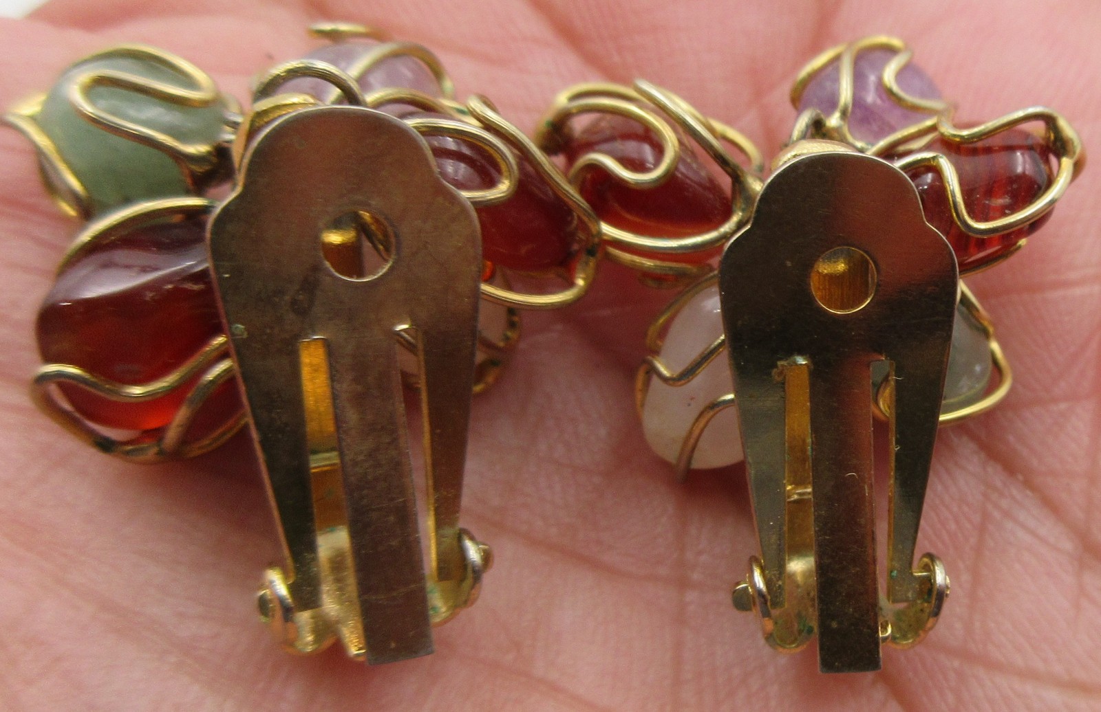 VTG UNUSUAL Clip on STUDS FAUX STONE gold tone OFF WHITE PURPLE GREEN Earrings