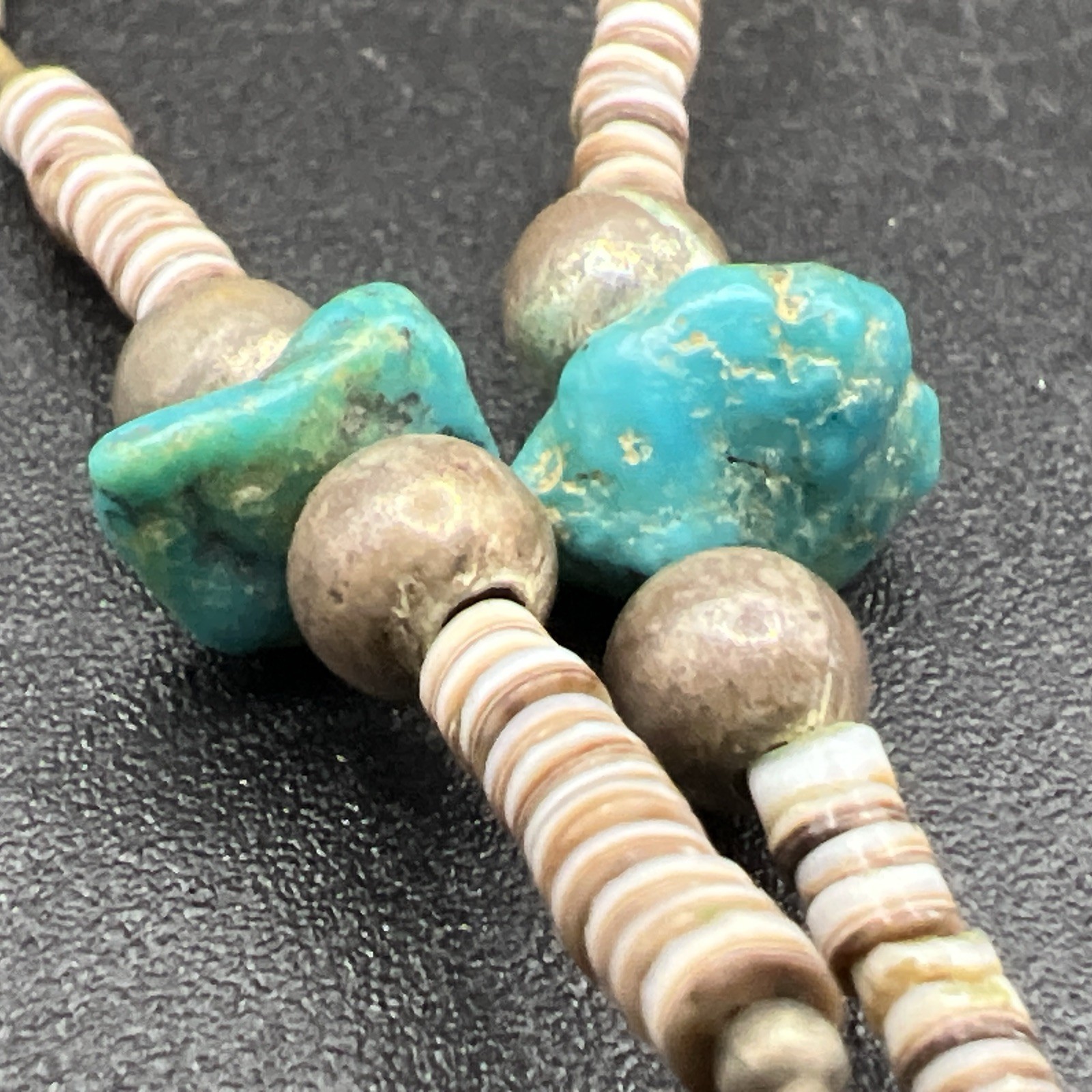 Nativa American VTG Turquoise Heishi Pendant Necklace Peyote Water Bird 17” 9.7g