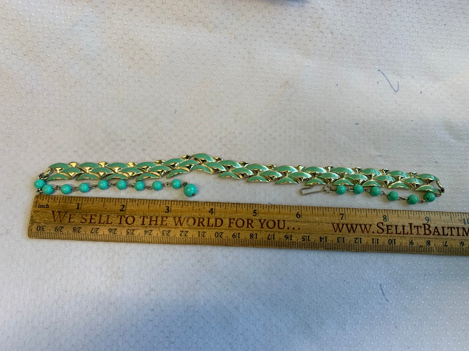 Vtg Coro Necklace 16.5″ Fashion Jewelry Sea Green Enamel Beaded Hook Clasp *READ