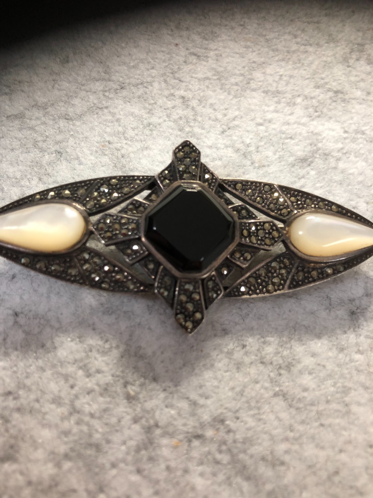 925 Sterling Silver Vintage/Antique Black Onyx ~ Pearl~Marcasite Art Deco Brooch