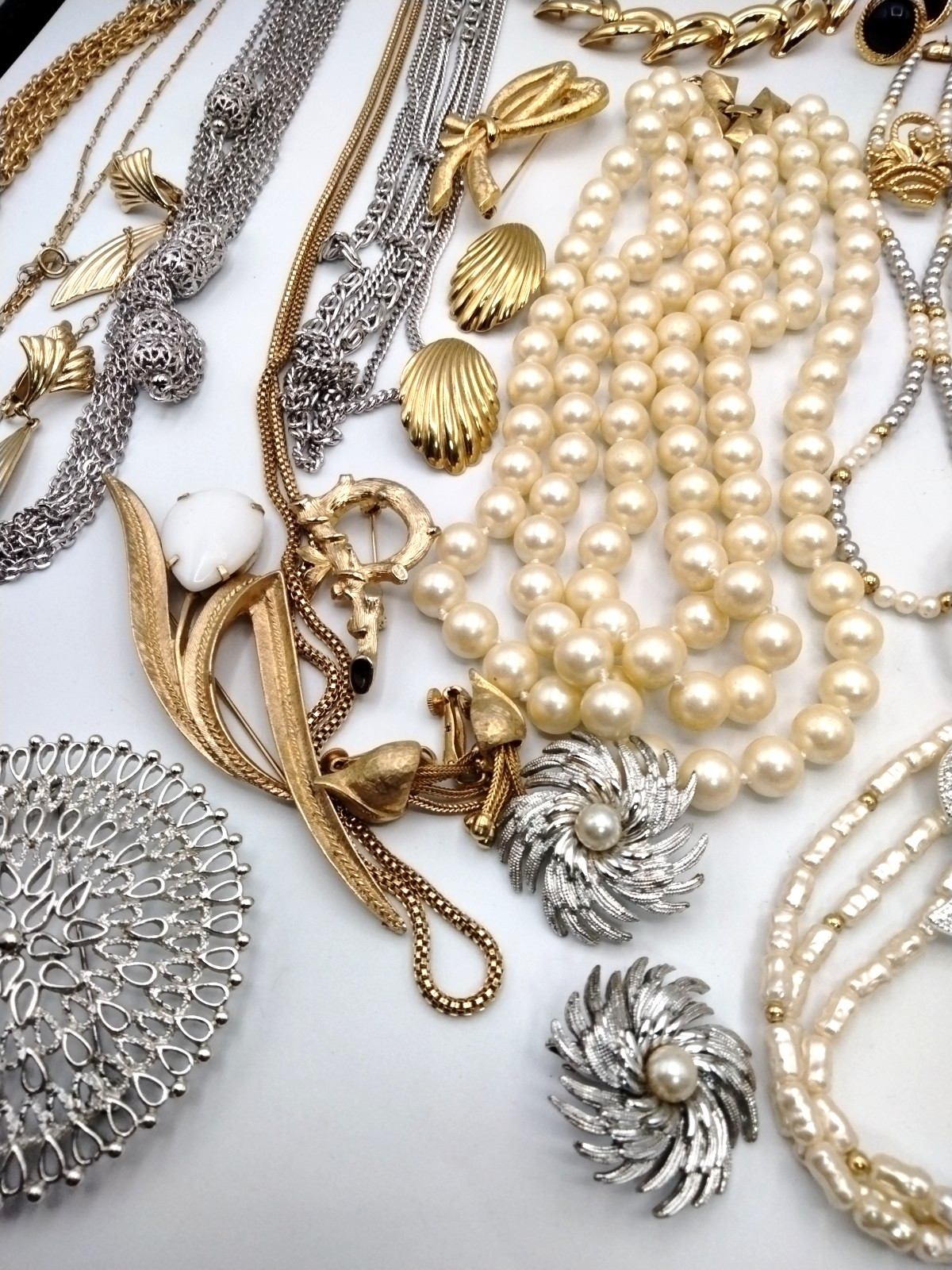 Vintage Jewelry Lot Coro Trifari Monet Sarah Coventry Necklace Earring Brooch