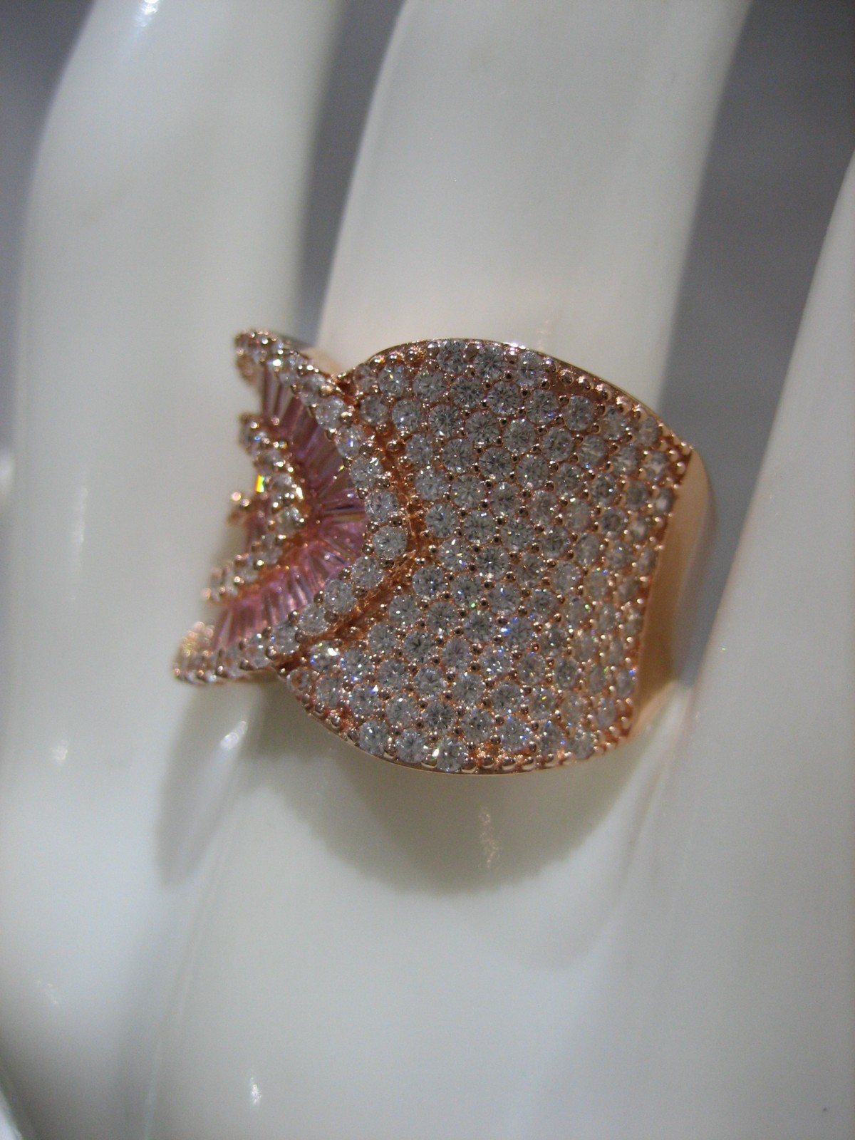 STUNNING YGI ROSE GOLD TONE STERLING SILVER PINK CRYSTAL CIGAR RING SIZE 6.5