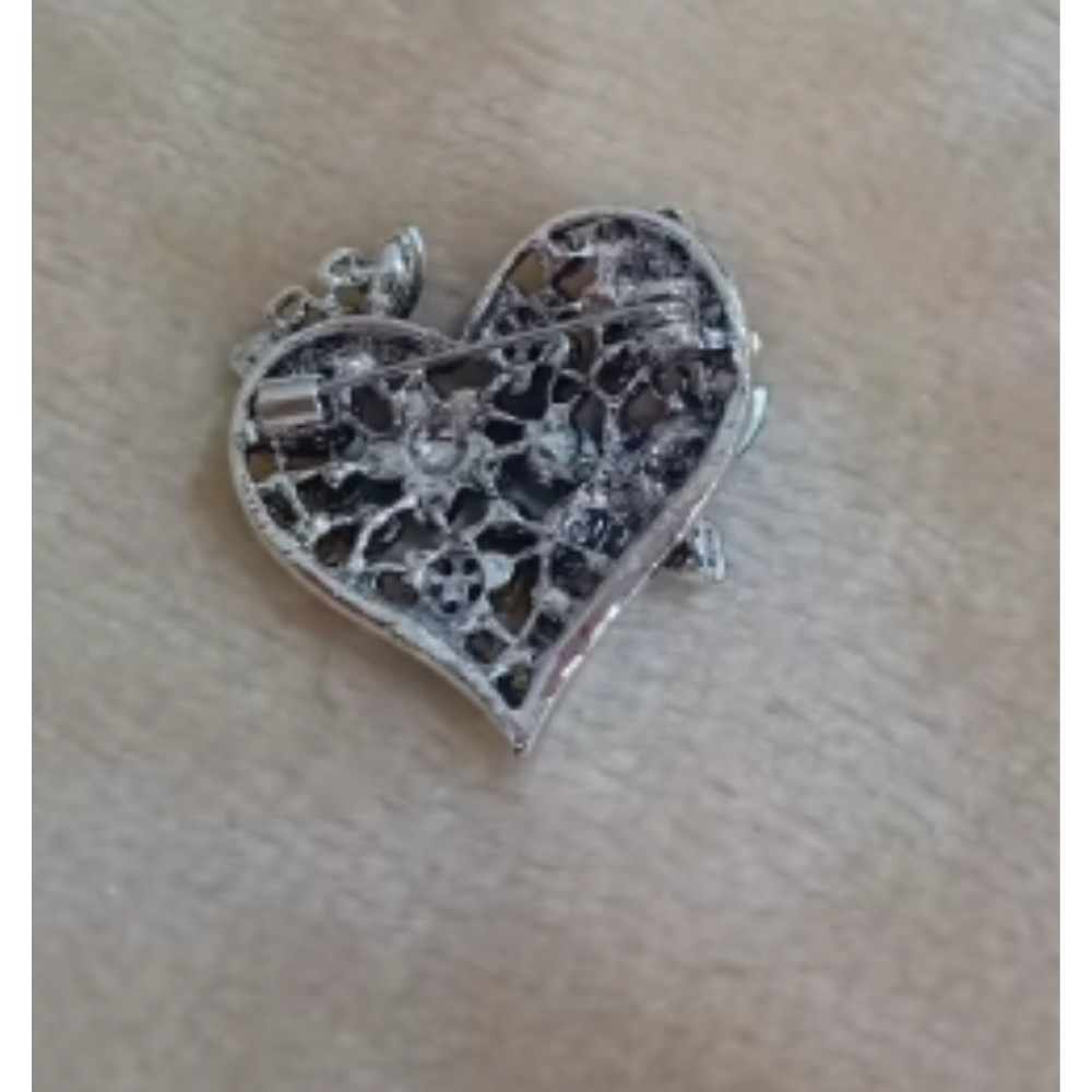 Easter Spring Heart Brooch –Butterfly and Flower Design, Perfect Gift for Spring