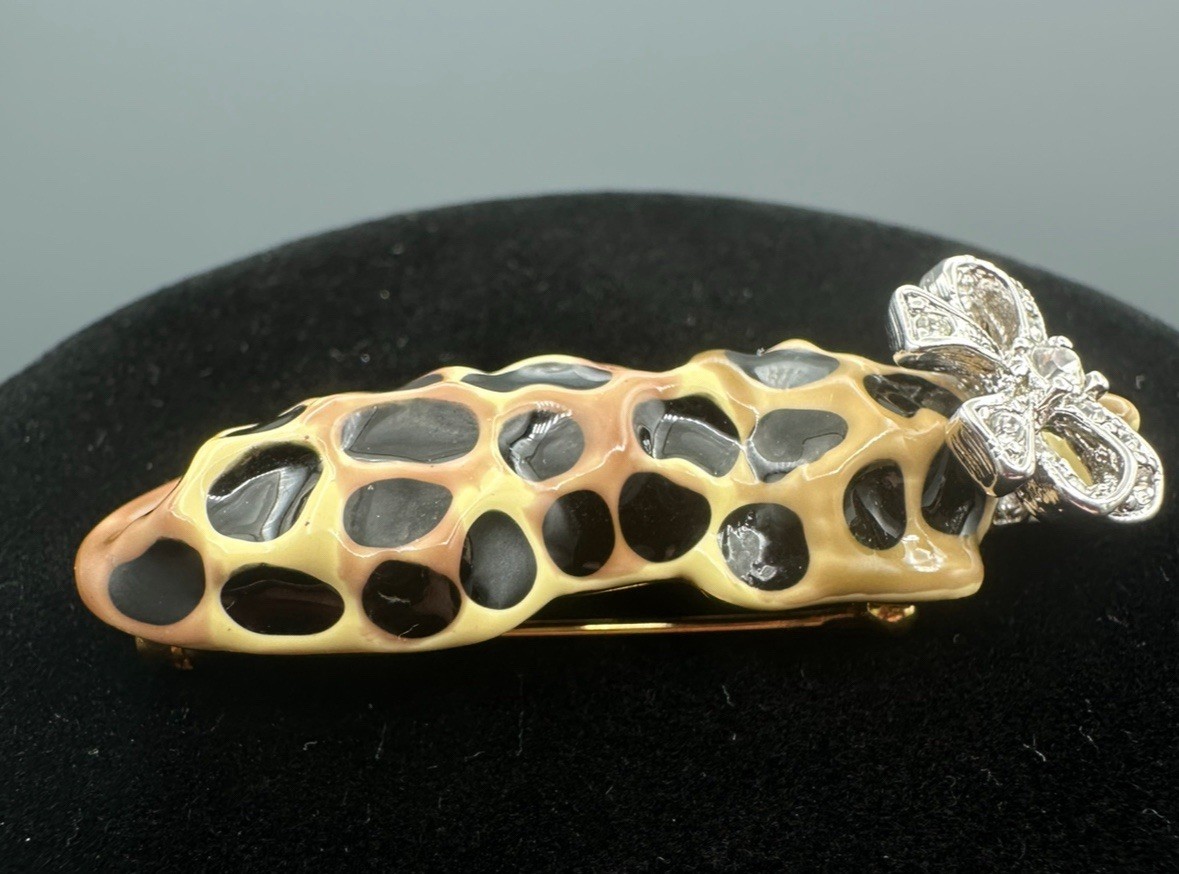 Signed KJL Kenneth Jay Lane Leopard With Crystal Bow Brooch Pin