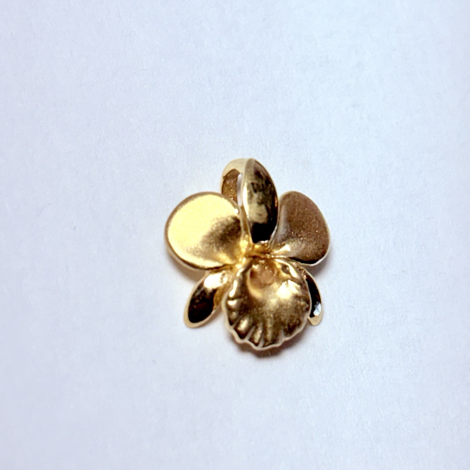 Sultan Hawaii Na Hoku 14K Yellow Gold Orchid Flower 13mm Pendant Charm 1.30g