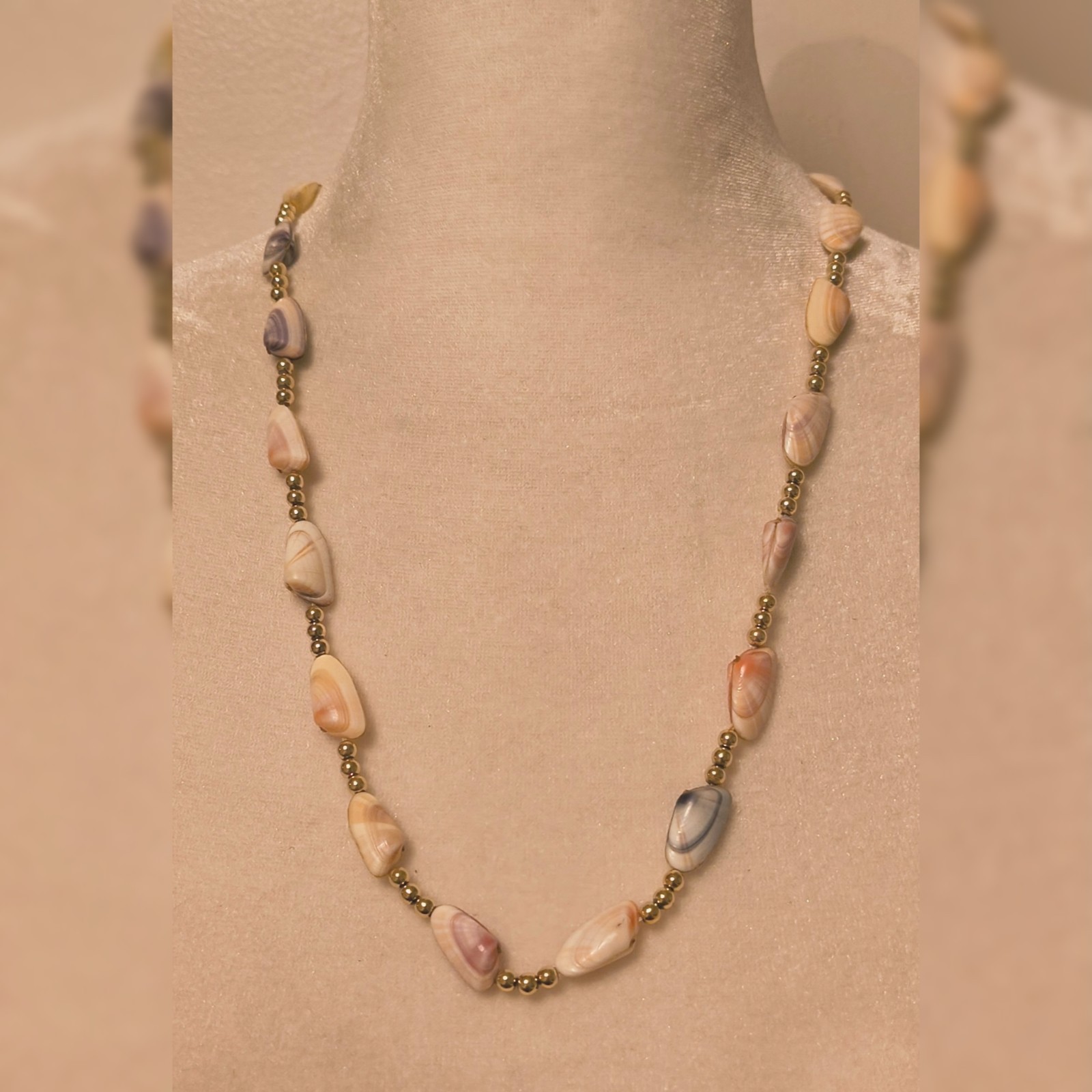 Vintage Pastel Ocean Beach Seashell Bead Necklace Japan Spring Summer