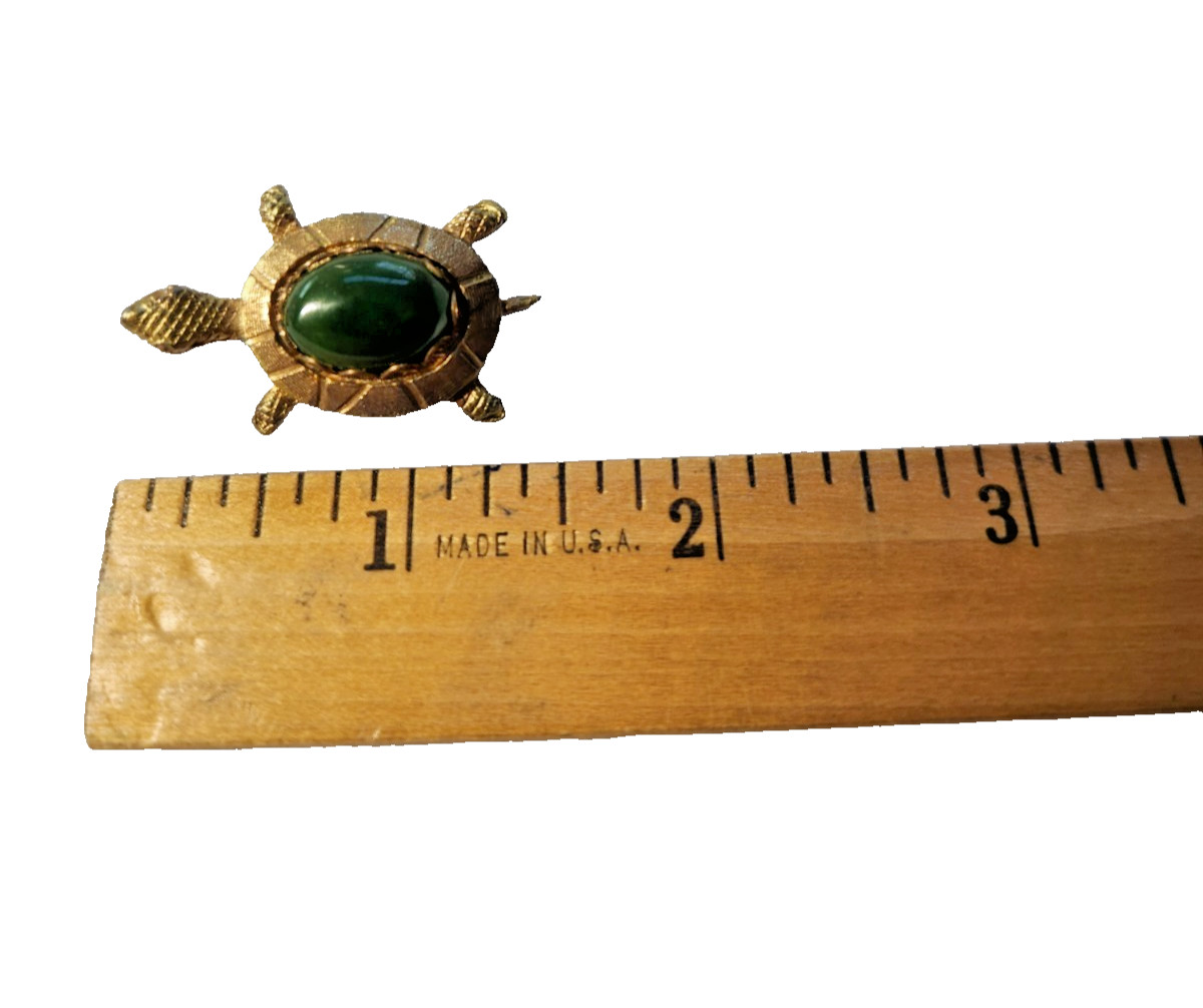 Vintage Unmarked Gold Tone Turtle Pin Real Green Stone Cabochon Tested