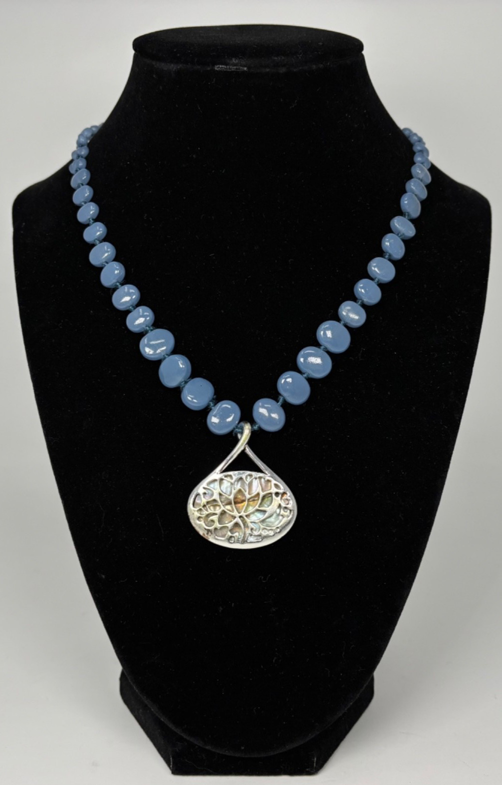 Lot 3 Vintage Costume Jewelry Necklaces Pendants Monet Avon Abalone Blue Beads