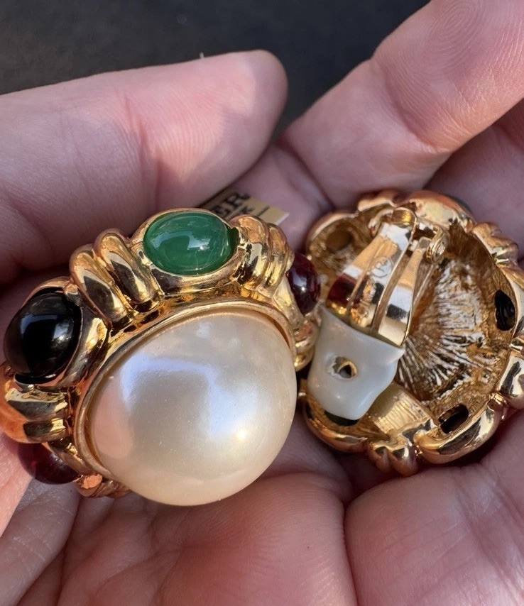 Vintage CINER Mogul Clip Earrings – Pearls, Unworn, Excellent, Signed, Gripoix