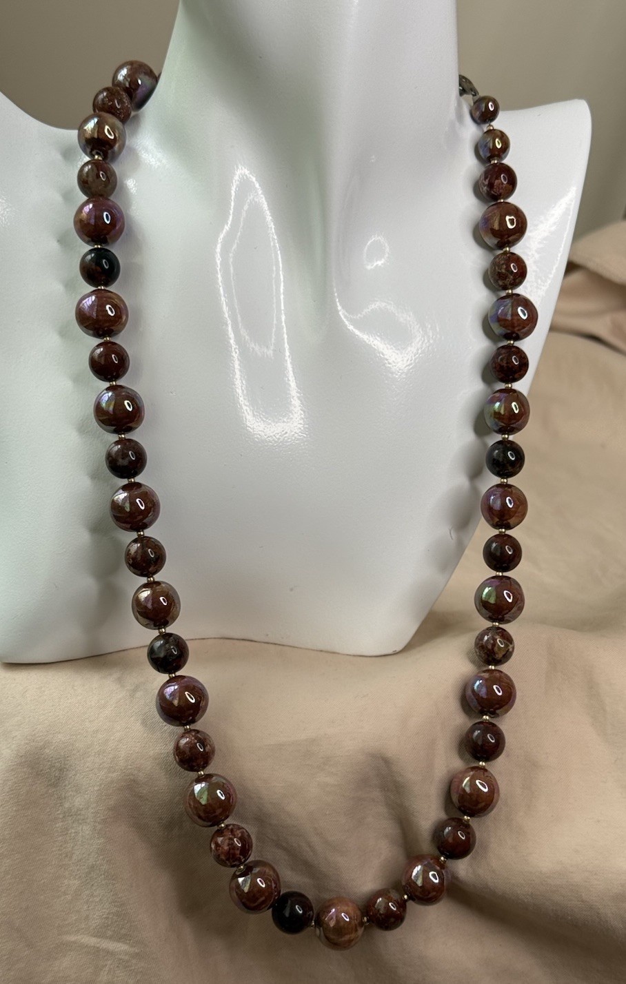 Vintage Graduated Marbled Bead Necklace Brown Red Iridescent 24” USA Pat