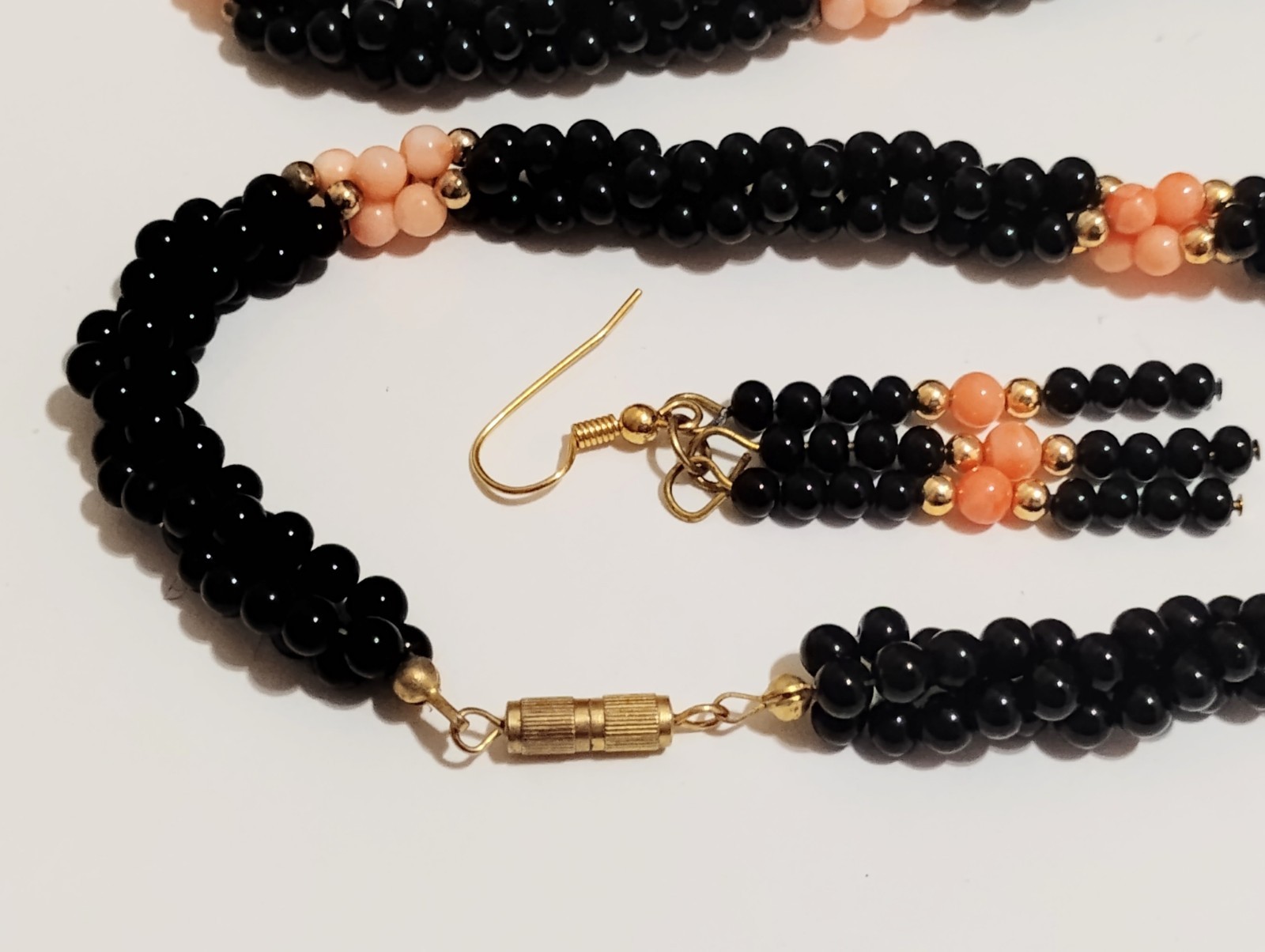 Vintage Black Onyx & Coral Necklace & Earrings Set Twisted Rope Pierced Dangle
