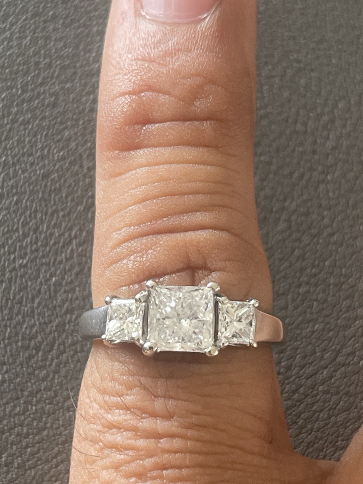 14KT White Gold 1.60CTW (1.00CT Center) Diamond Engagement Ring. Size 6.75+(X245
