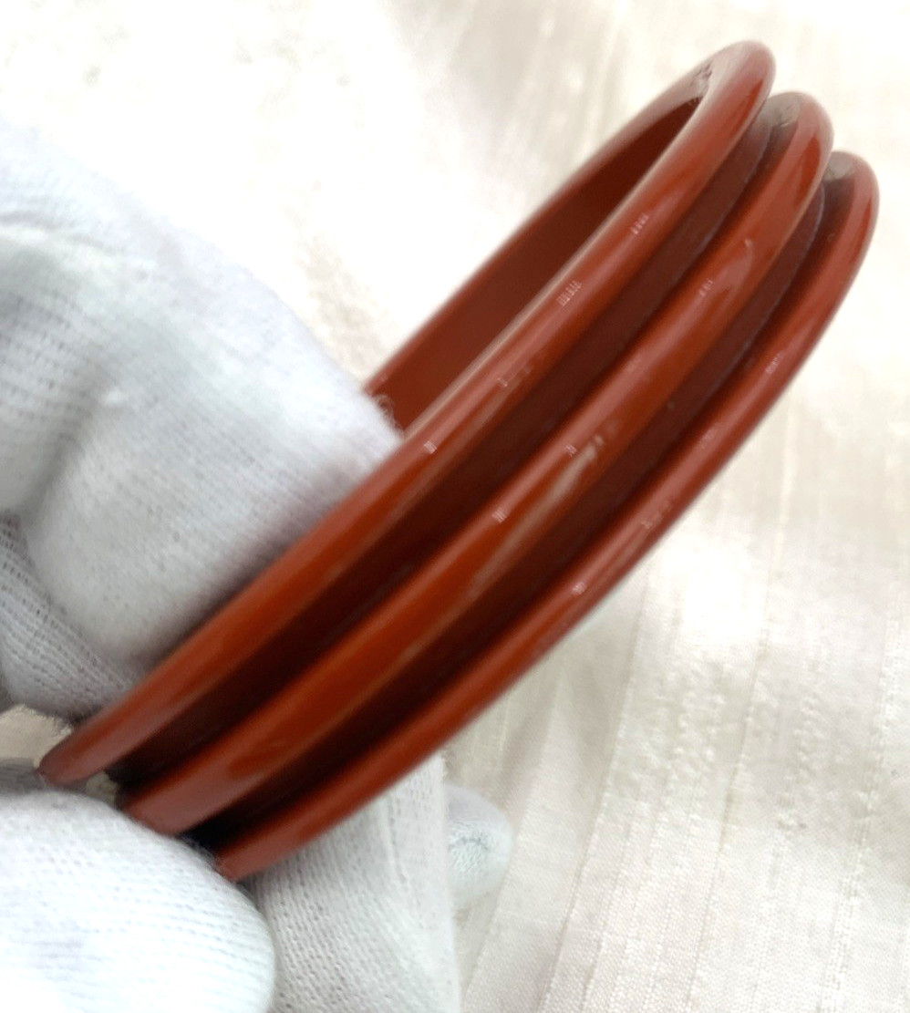 VTG Bangle Bracelet Lucite Plastic Ribbed Burnt Orange Rust Bold 8″ Inside Circ.
