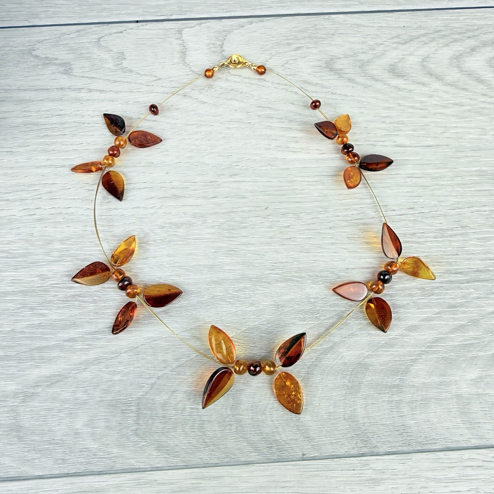 Genuine Baltic Amber Honey Polished Leaf Floral Boho Statement Wire Necklace