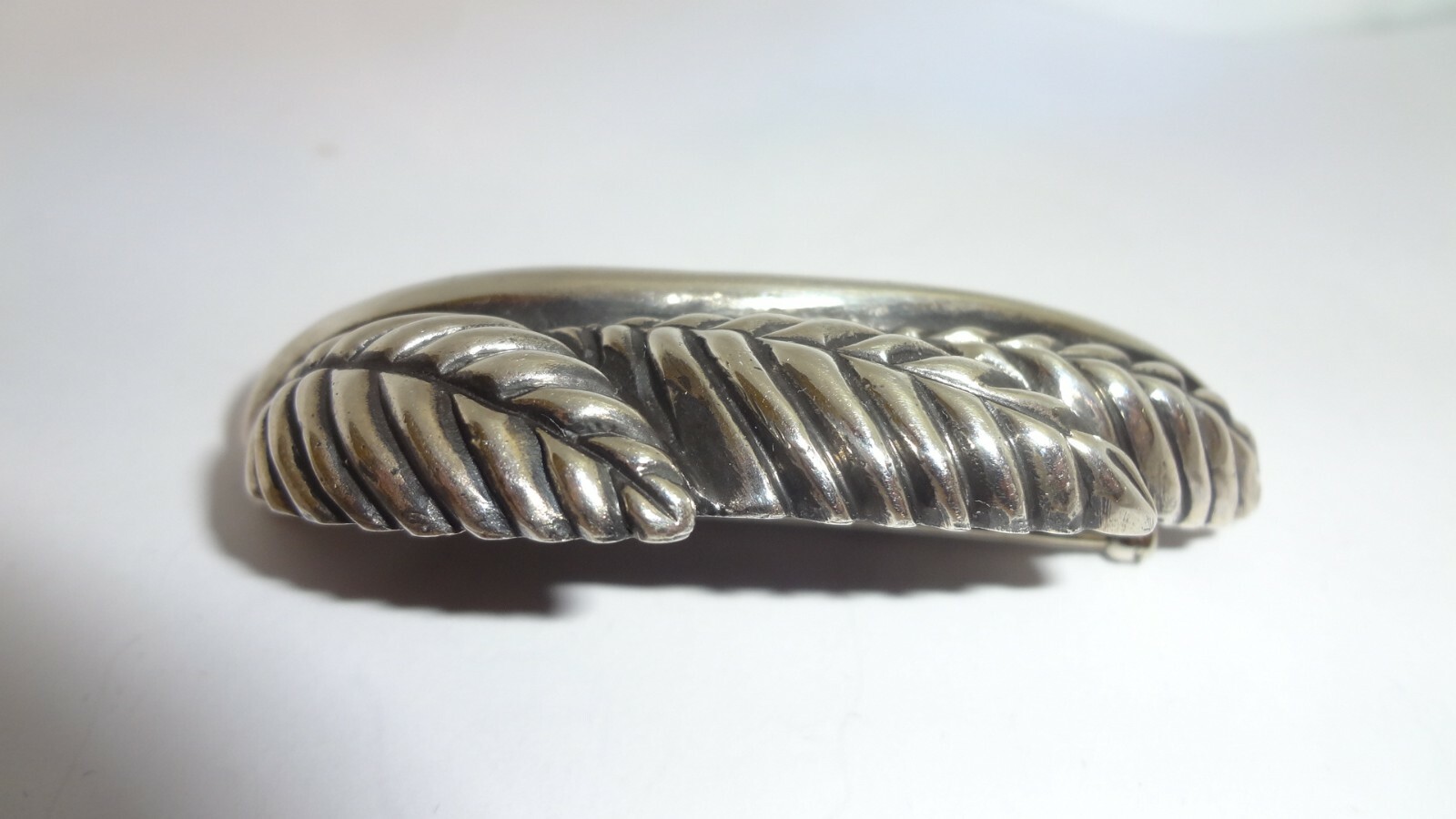 DLM DIAN MALOUF Sterling Silver Large Leaf Brooch 3″