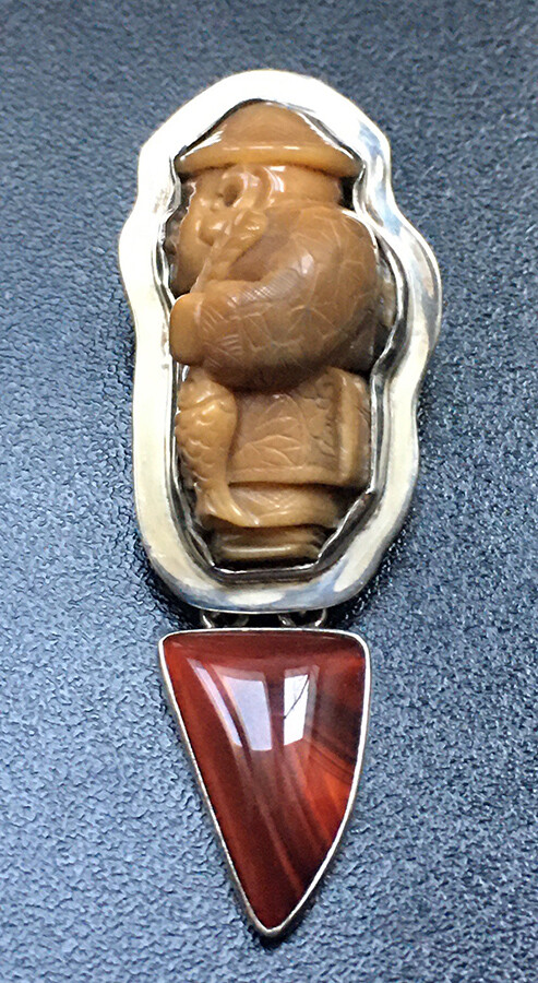 Amy Kahn Russell Netsuke Pendant / Brooch