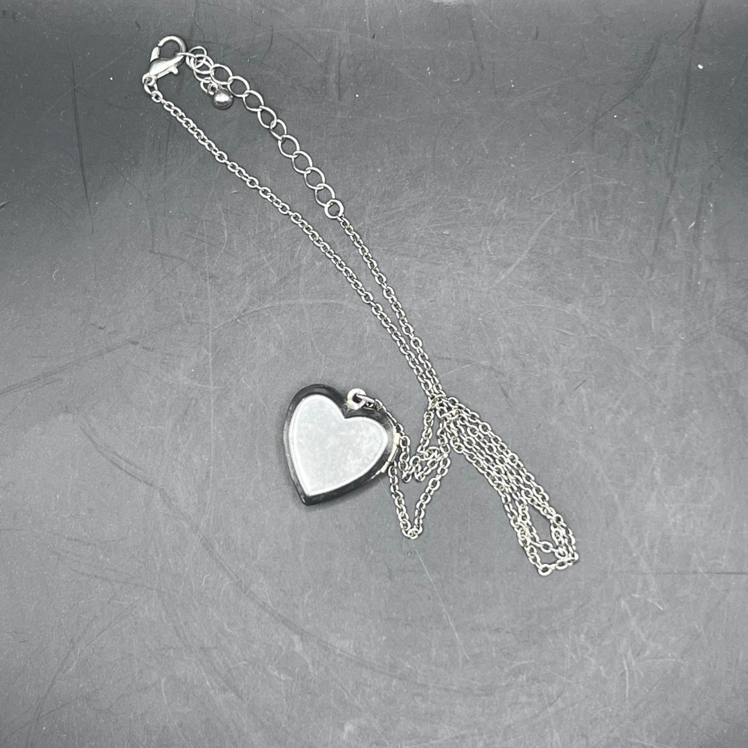 Vintage Locket Pendant Necklace Silver Chain Blue Heart Shape Magic Boho Fashion