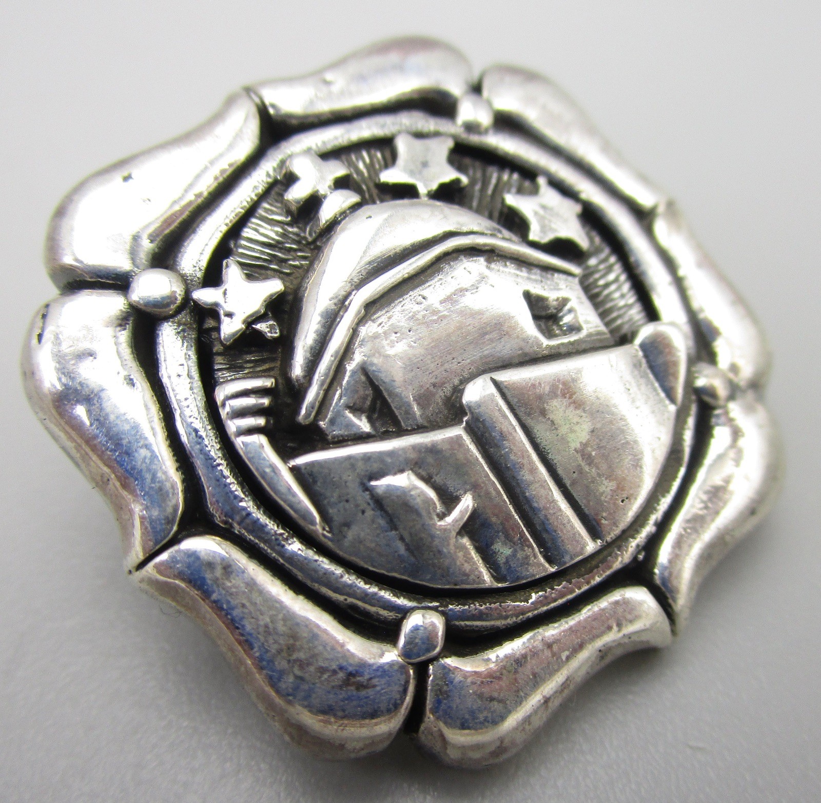 DIAN MALOUF STERLING 1″ MISSION CHURCH PENDANT WITH STARS & SCALLOPED BORDER