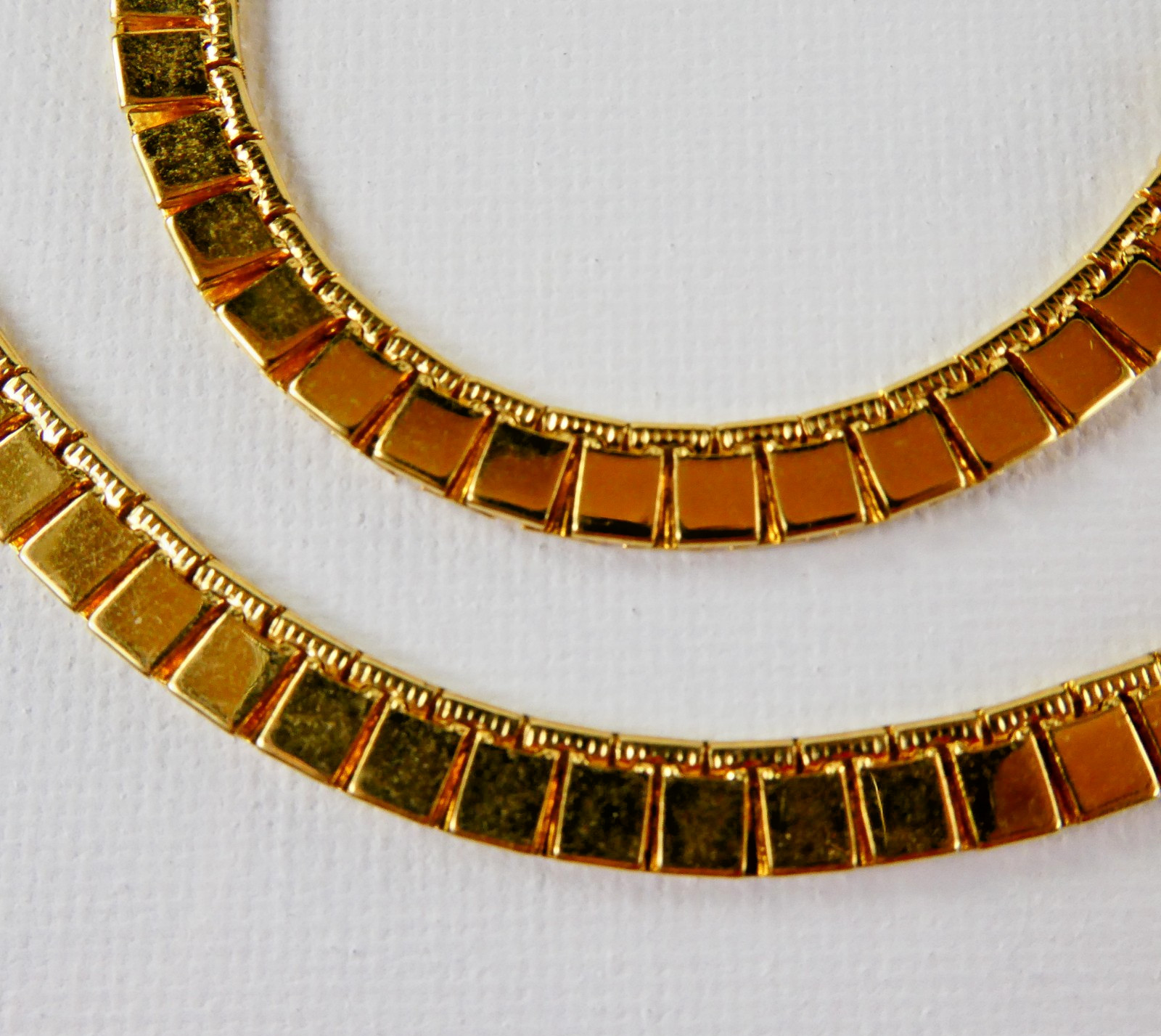 Vintage MONET Gold Tone Chain Flat Square Link 16.5″ Super Shiny Nice Quality