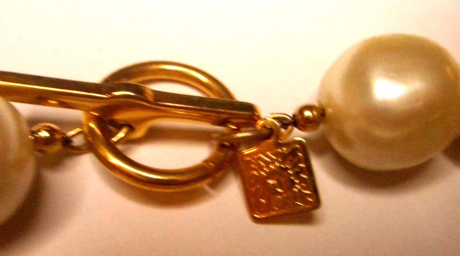 Vintage Signed ANNE KLEIN Chunky Faux Pearl Statement Necklace