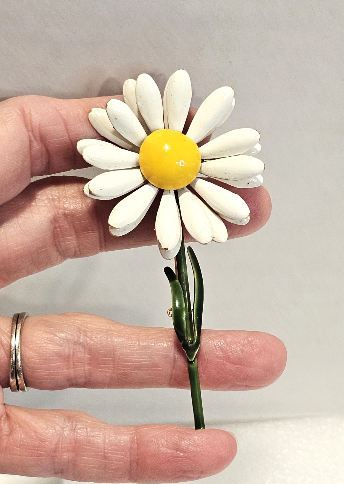 vintage original by Robert enamel daisy flower brooch