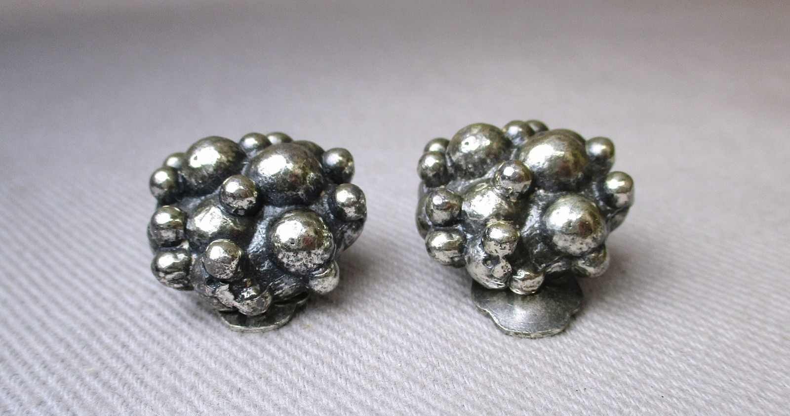 Vintage MCM Robert Zentall Silver Tone Modernist Brutalist Clip On Earrings