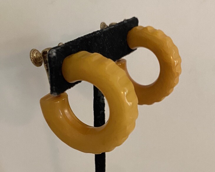 Vintage Butterscotch Bakelite Carved Hoop Adjustable Clip On Earrings