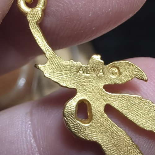 Vintage Gold Leaf SIGNED Alva earrings, screw back