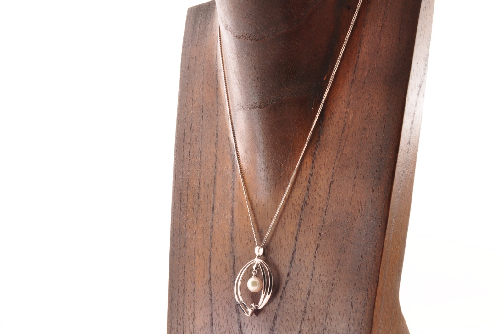 Near mint Japan brand “MIKIMOTO” Akoya pearl pendant 925 silver (total 18.7ct).