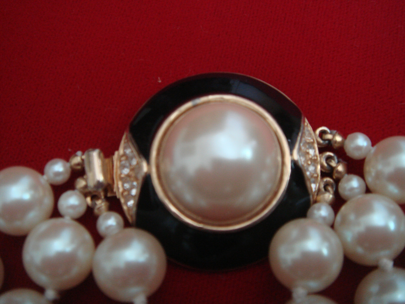 GAY BOYER FAUX PEARLS 3 STRANDS NECKLACE