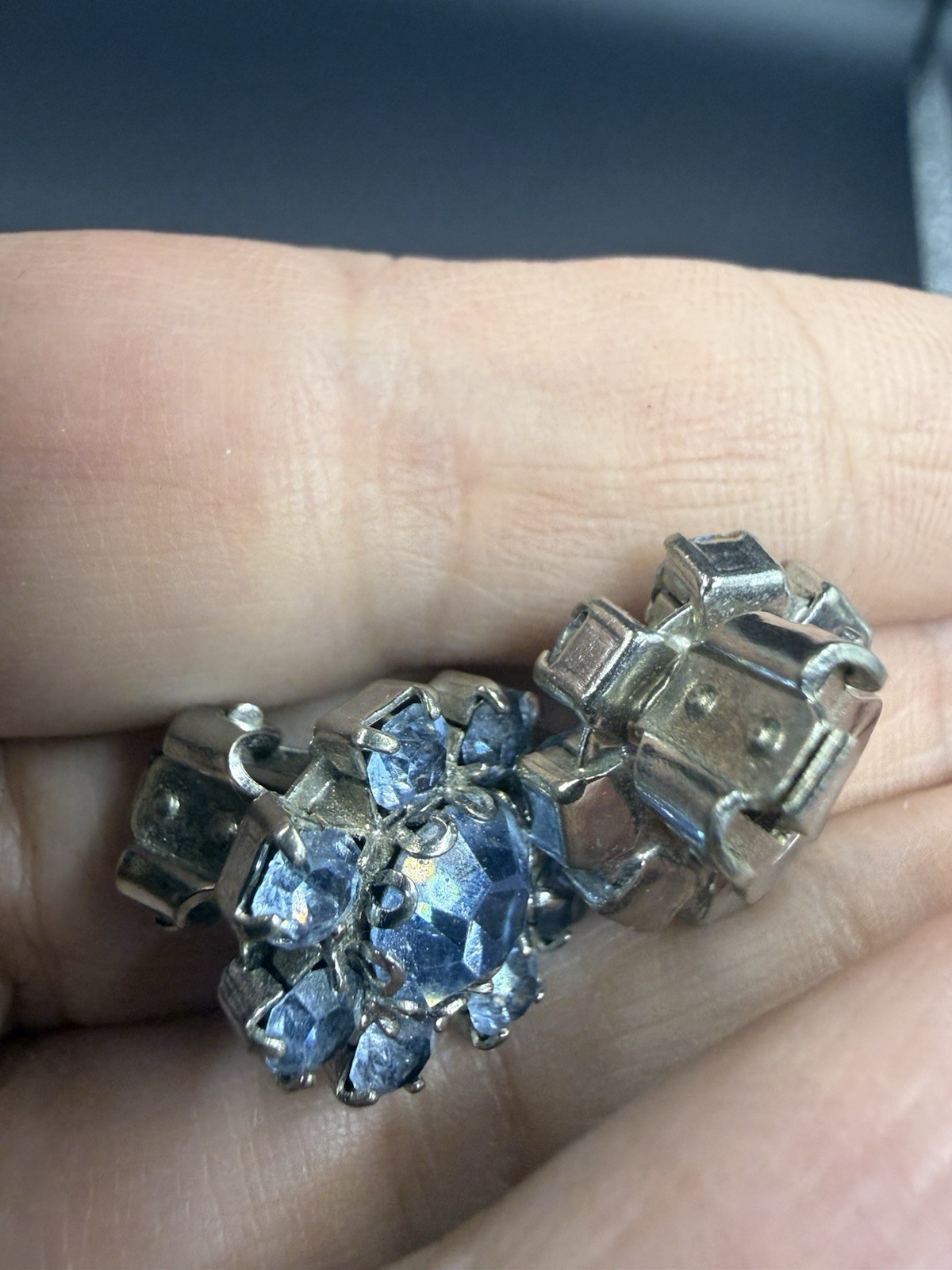 Vintage Unsigned Estate Light Blue Rhinestone Brooch And Clip On Earrings Set