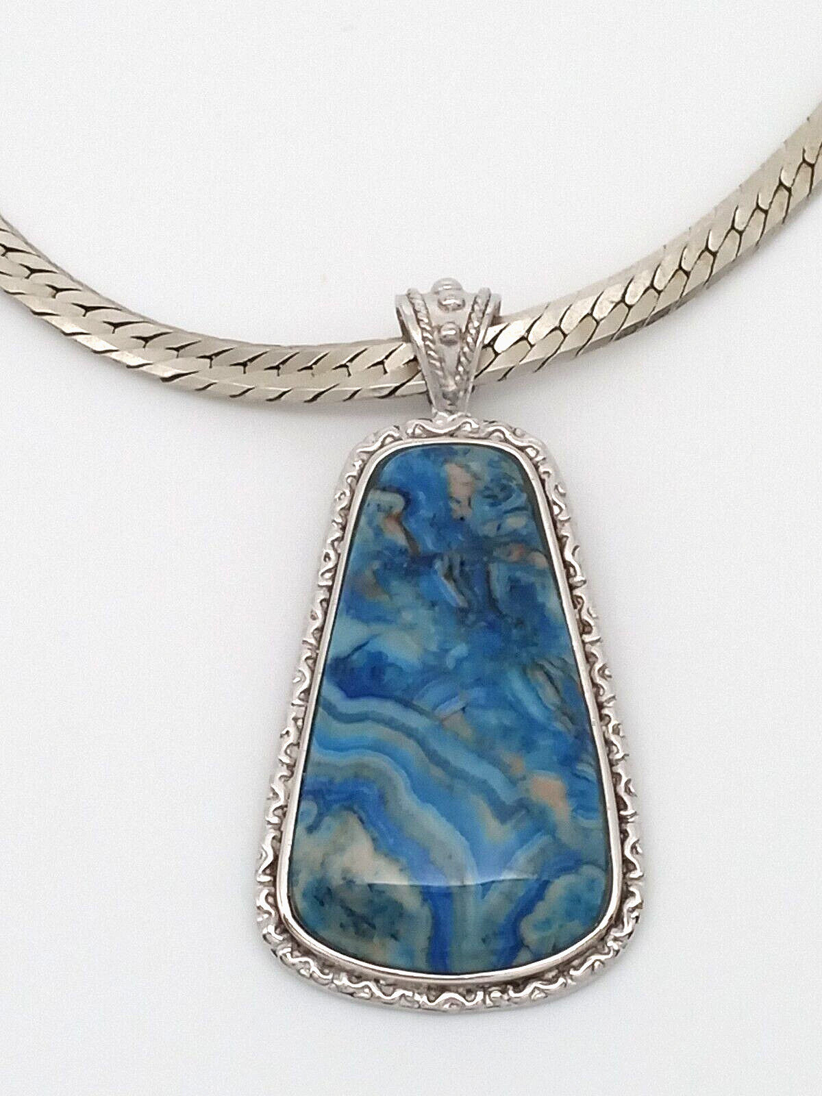 Napier Blue Stone Pendant Herringbone Chain Necklace Silver Tone Metal Shiny!