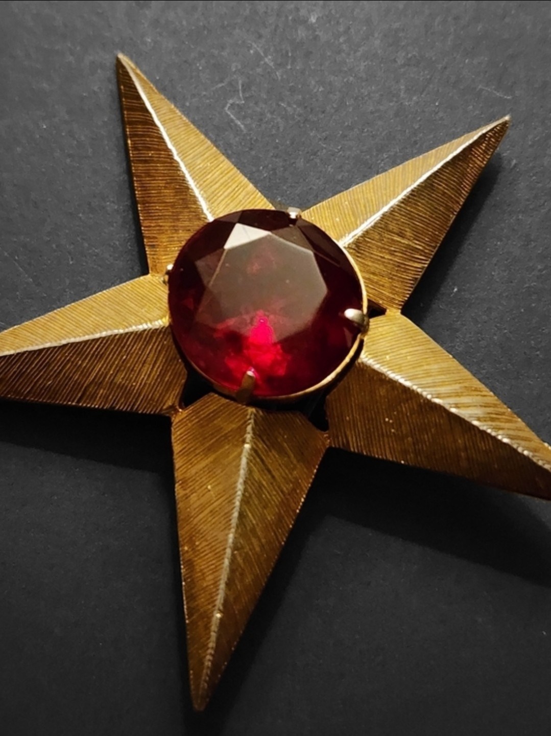 HUGE Vintage MCM Star Brooch Garnet Glass Stone
