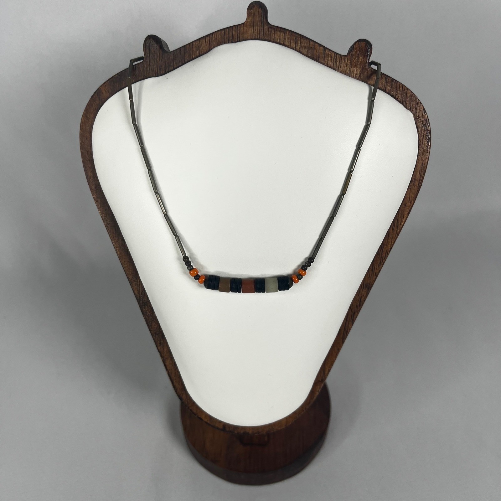 Vintage 90s Brown Orange Cream Beaded Gold Tone Choker 14.5″ Necklace Minimalist