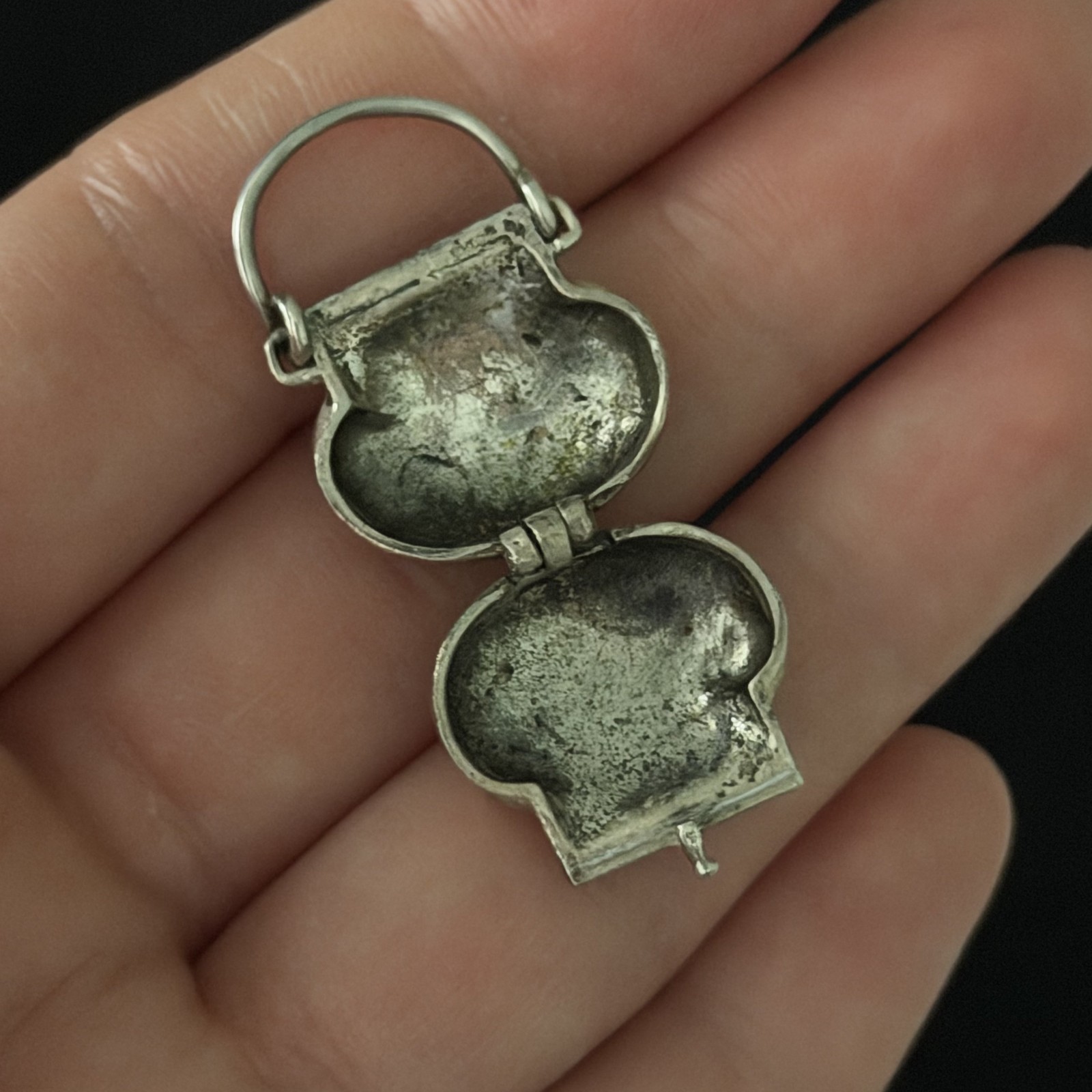 Vintage Sterling Silver Puffy Purse Locket Charm Pendant Opens