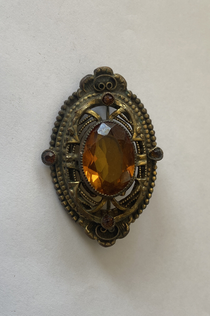 ANTIQUE VINTAGE ART DECO TOPAZ GLASS JEWELED BROOCH PIN almost 2″