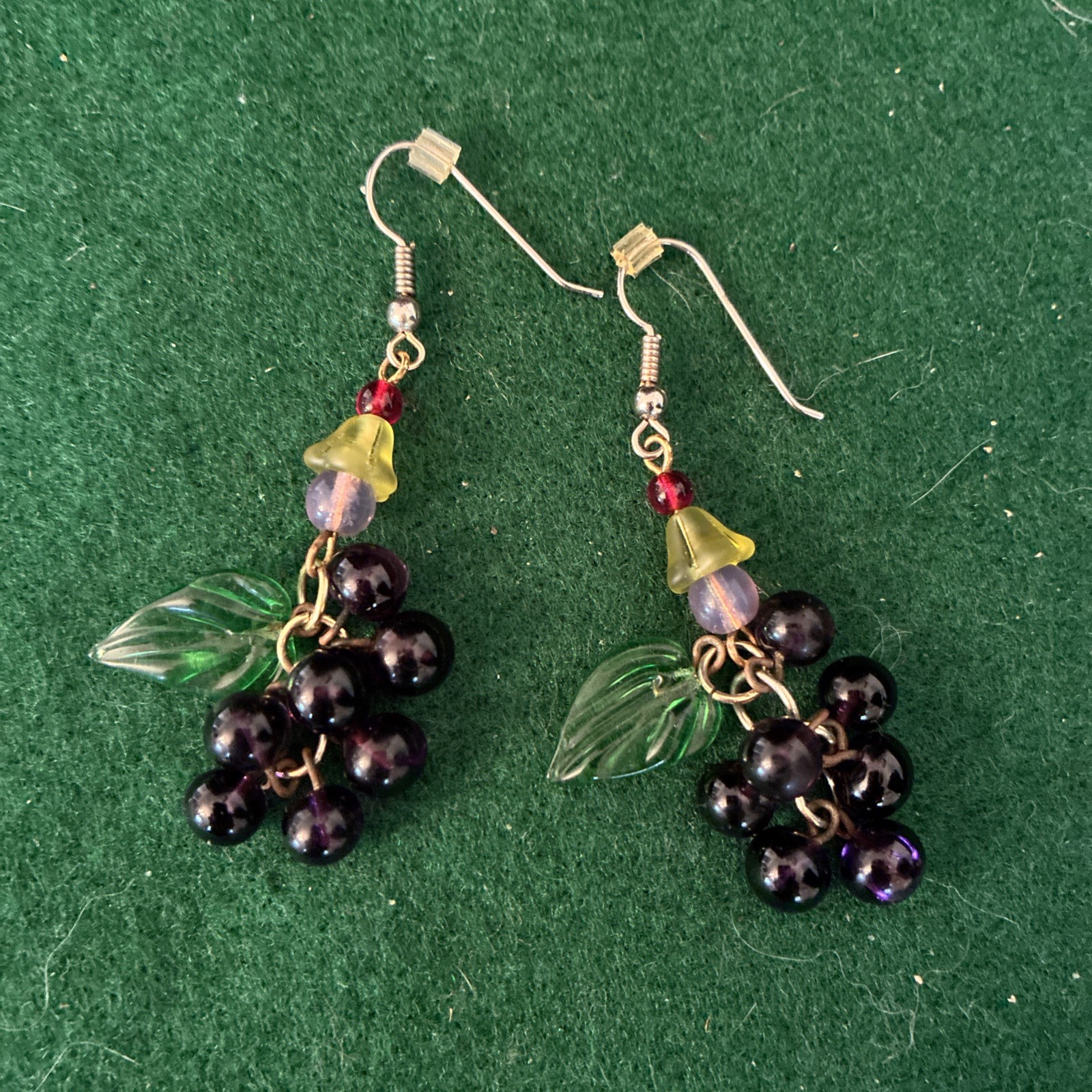 Vintage Hand Crafted Amazing Heart & Grape Cluster Dangle Necklace & Earrings