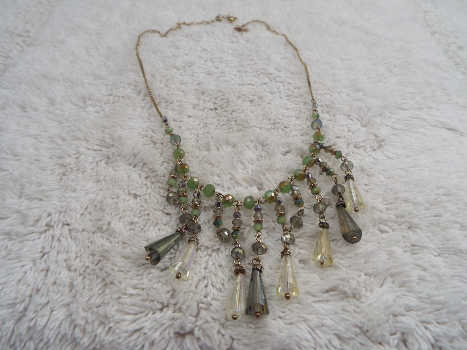 Goldtone Green Bead Fringe Bib Necklace (J20)