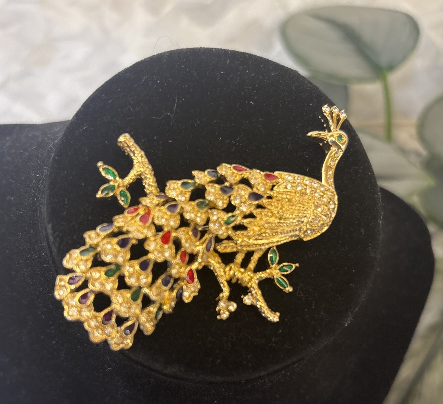 Vintage Peacock Bird Gold Tone Rhinestone Green Purple Red Brooch Pin READ