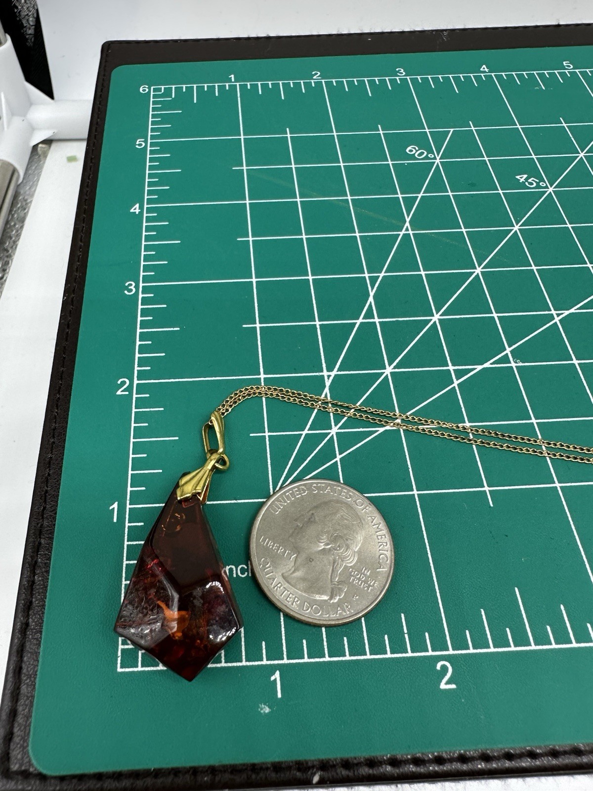 VINTAGE NATURAL HONEY AMBER PENDANT 1/20 14K Gold Filled GF CHAIN