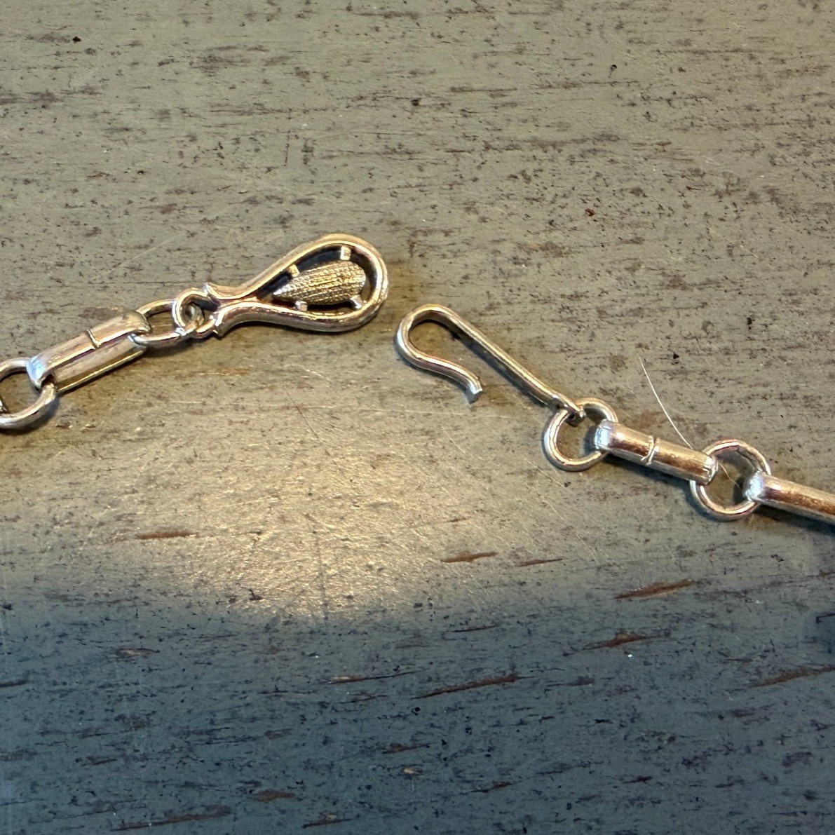 Vintage Silver Tone Chevron Link Choker Necklace J-Hook Clasp 17 Inch
