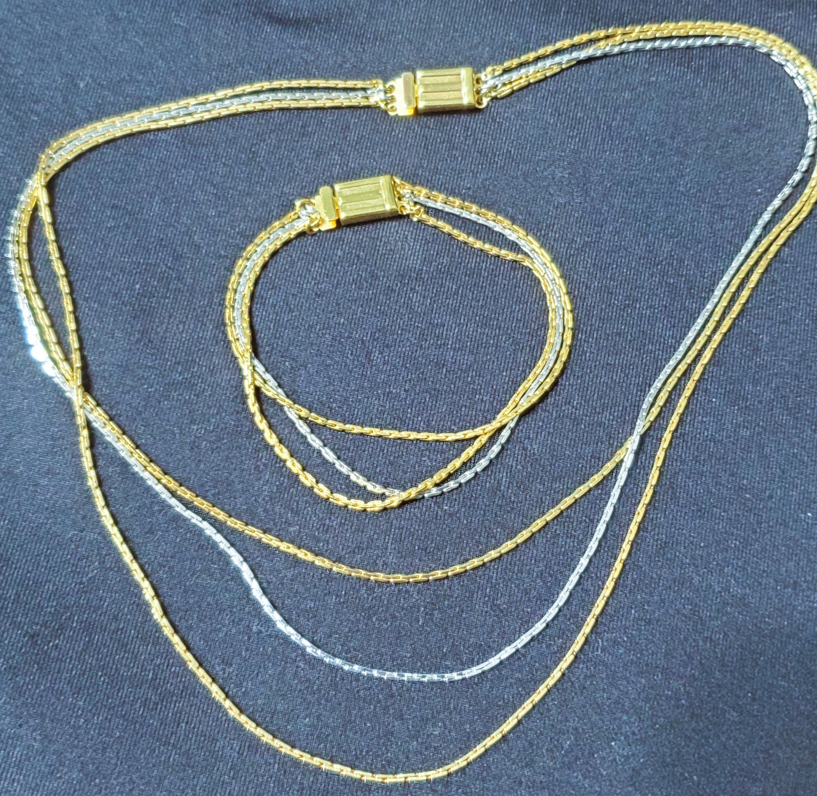 Mixed Lot 5 Pieces * Monet ER * Carol Lee Pearl Bracelet* Avon Chain Set ++